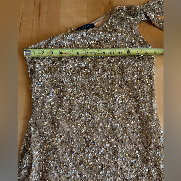 Aidan Mattox Gold Sequin Pearl Mini 1-Shoulder Holiday Party Dress  Sz 4 w/ Flaw - Picture 12 of 15